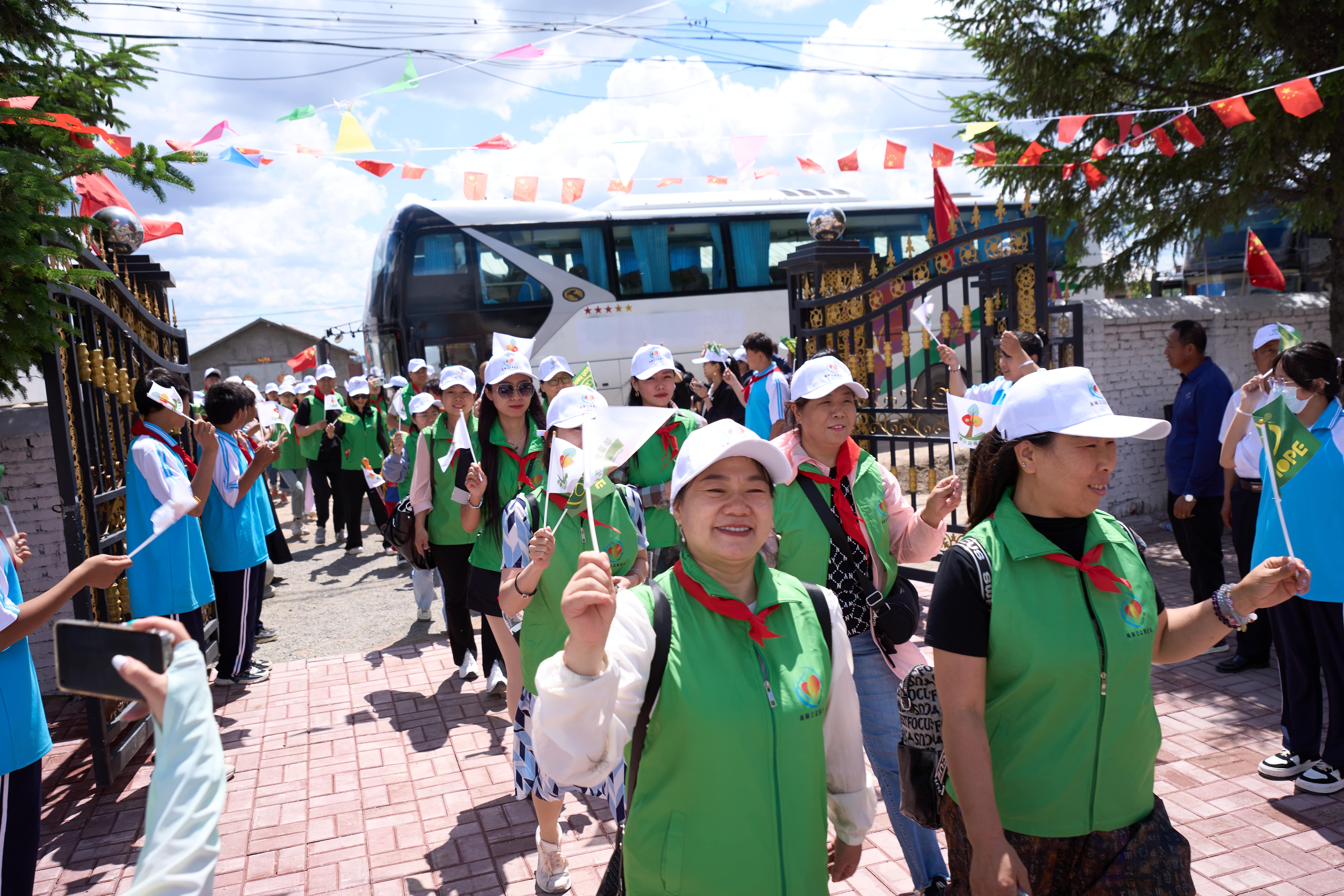 第254所 黑龙江巴彦县黑山镇民乐村爱游戏·体育-爱游戏(中国)
侯玉霞学校