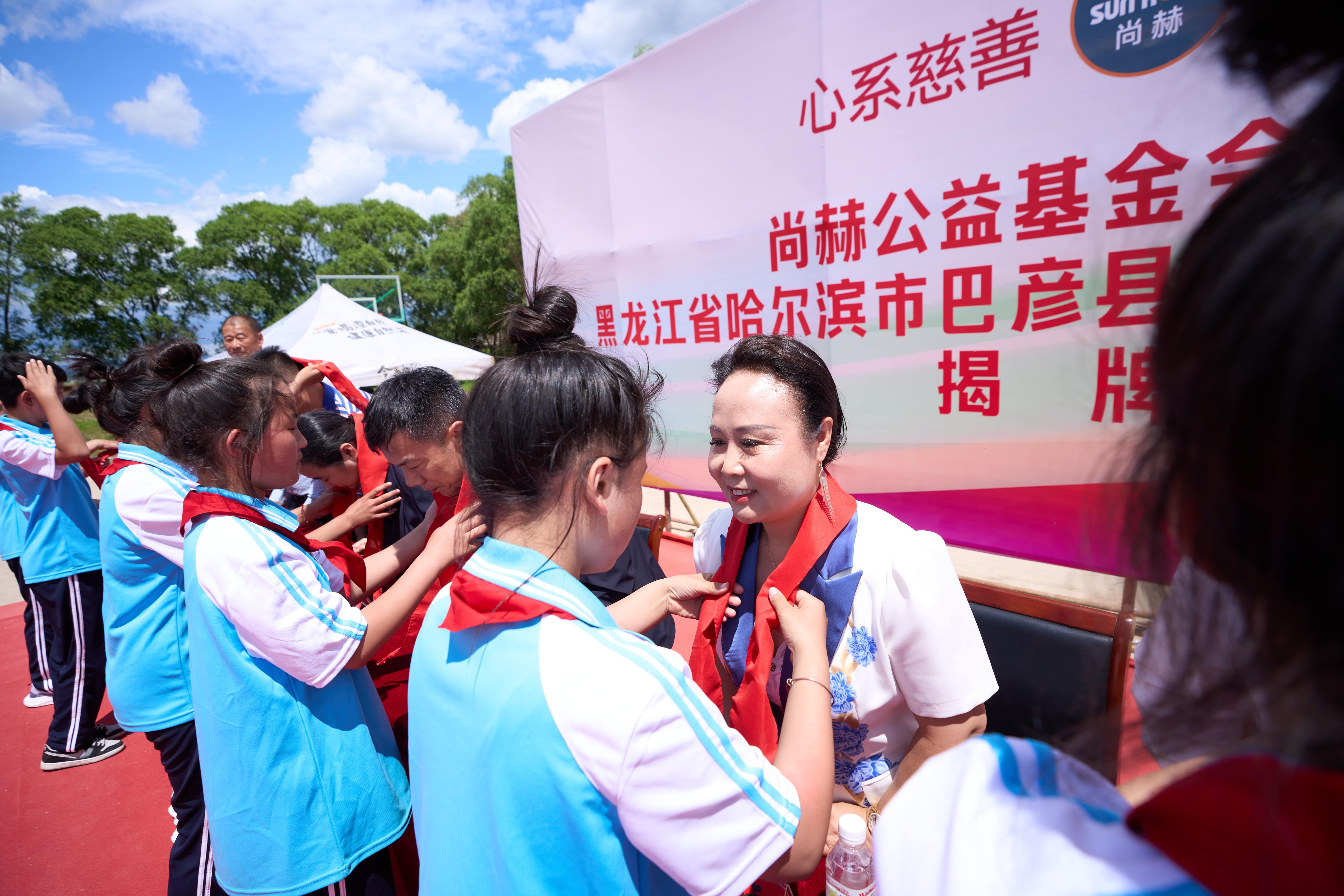 第254所 黑龙江巴彦县黑山镇民乐村爱游戏·体育-爱游戏(中国)
侯玉霞学校