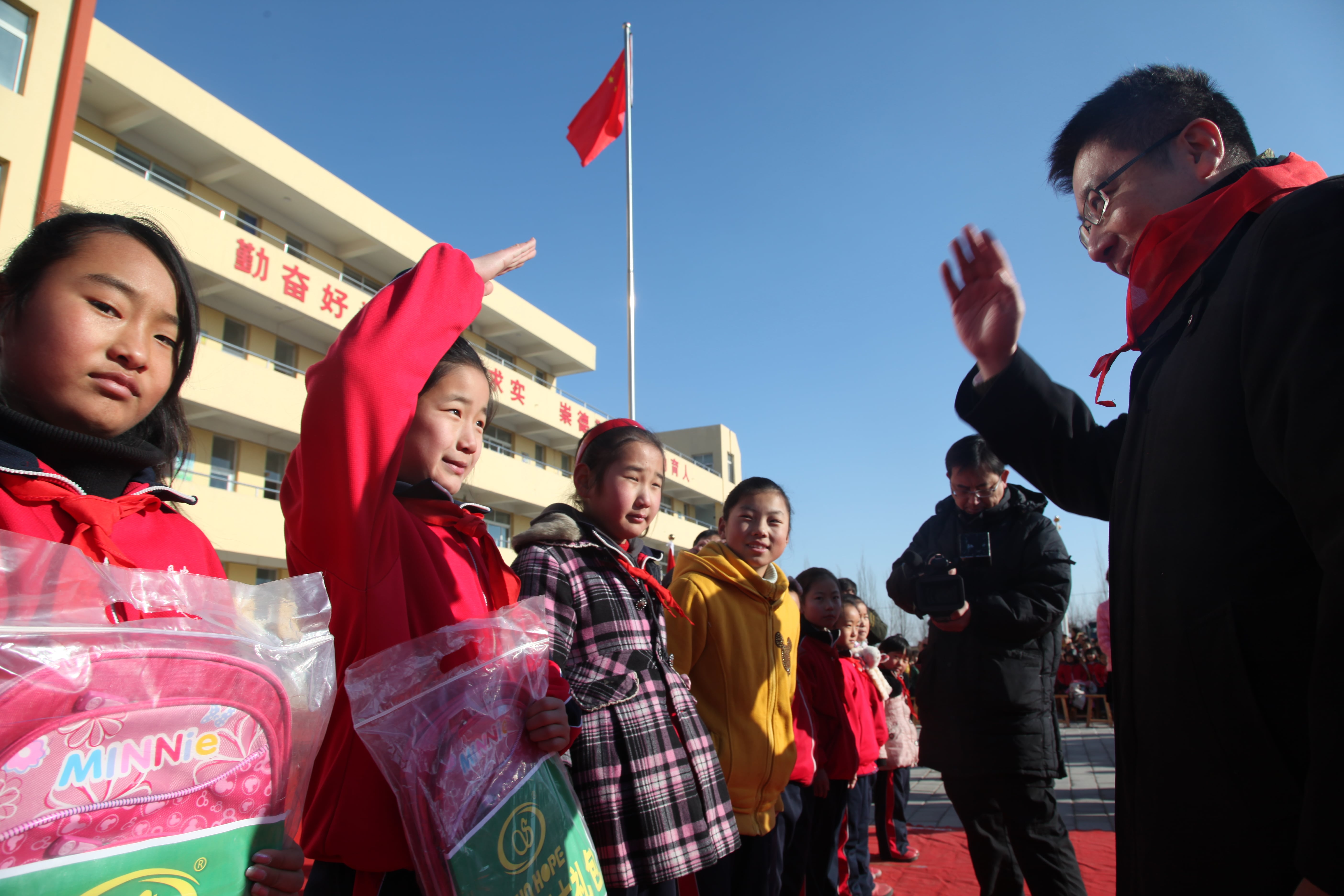 第28所 包头市哈业胡同爱游戏·体育-爱游戏(中国)
刘金萍小学