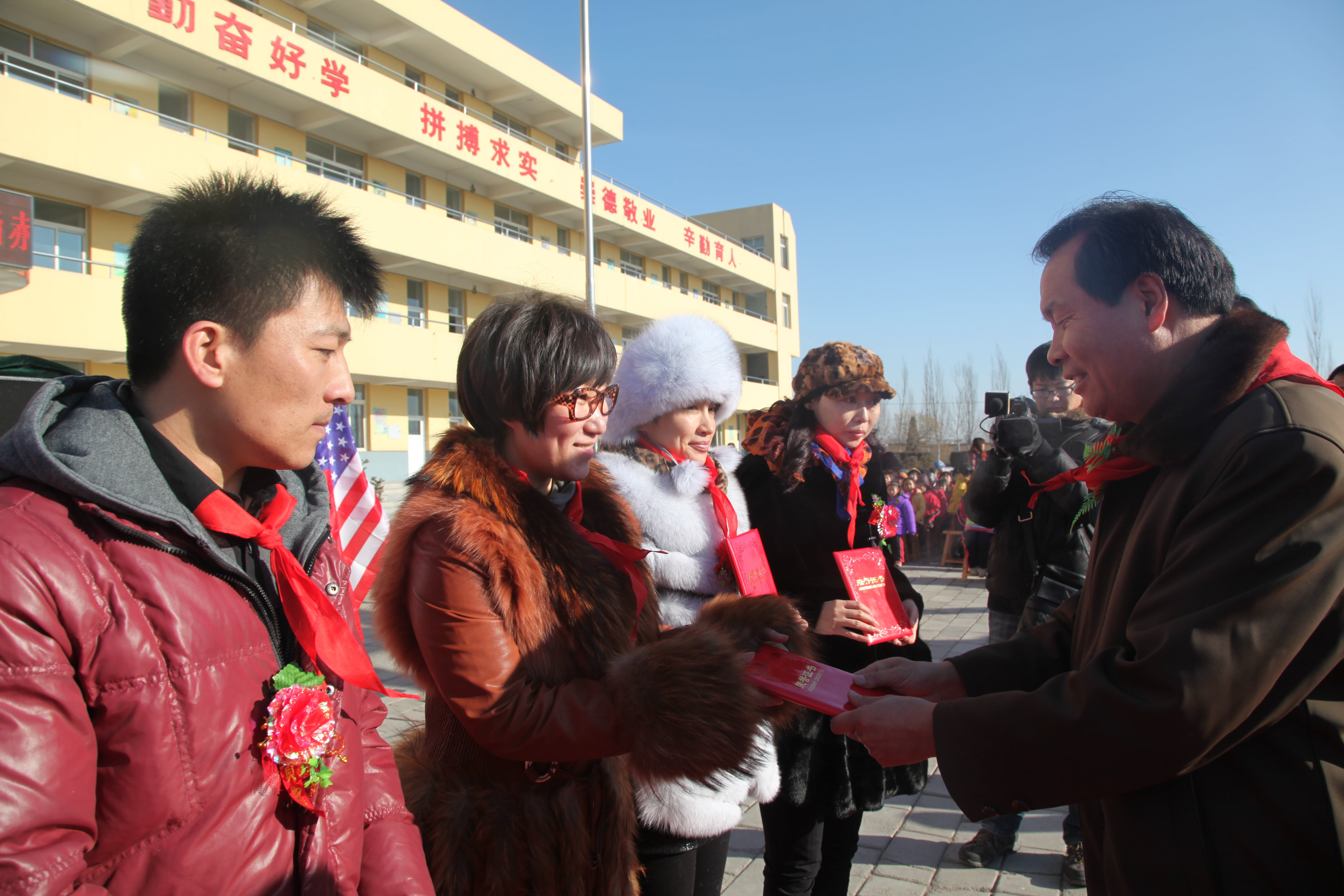 第28所 包头市哈业胡同爱游戏·体育-爱游戏(中国)
刘金萍小学