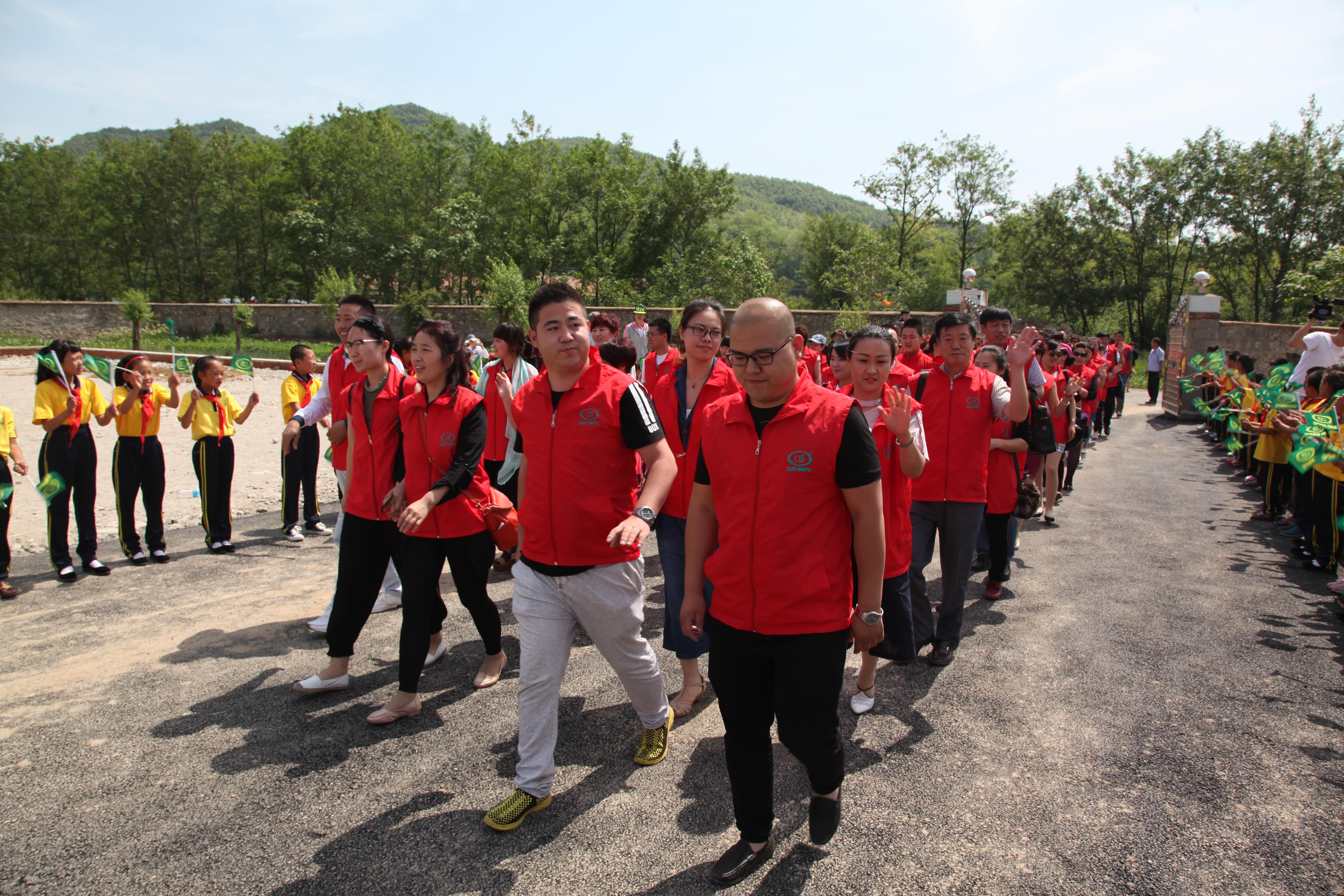 第52所 岫岩县前营镇西大营爱游戏·体育-爱游戏(中国)
董波小学