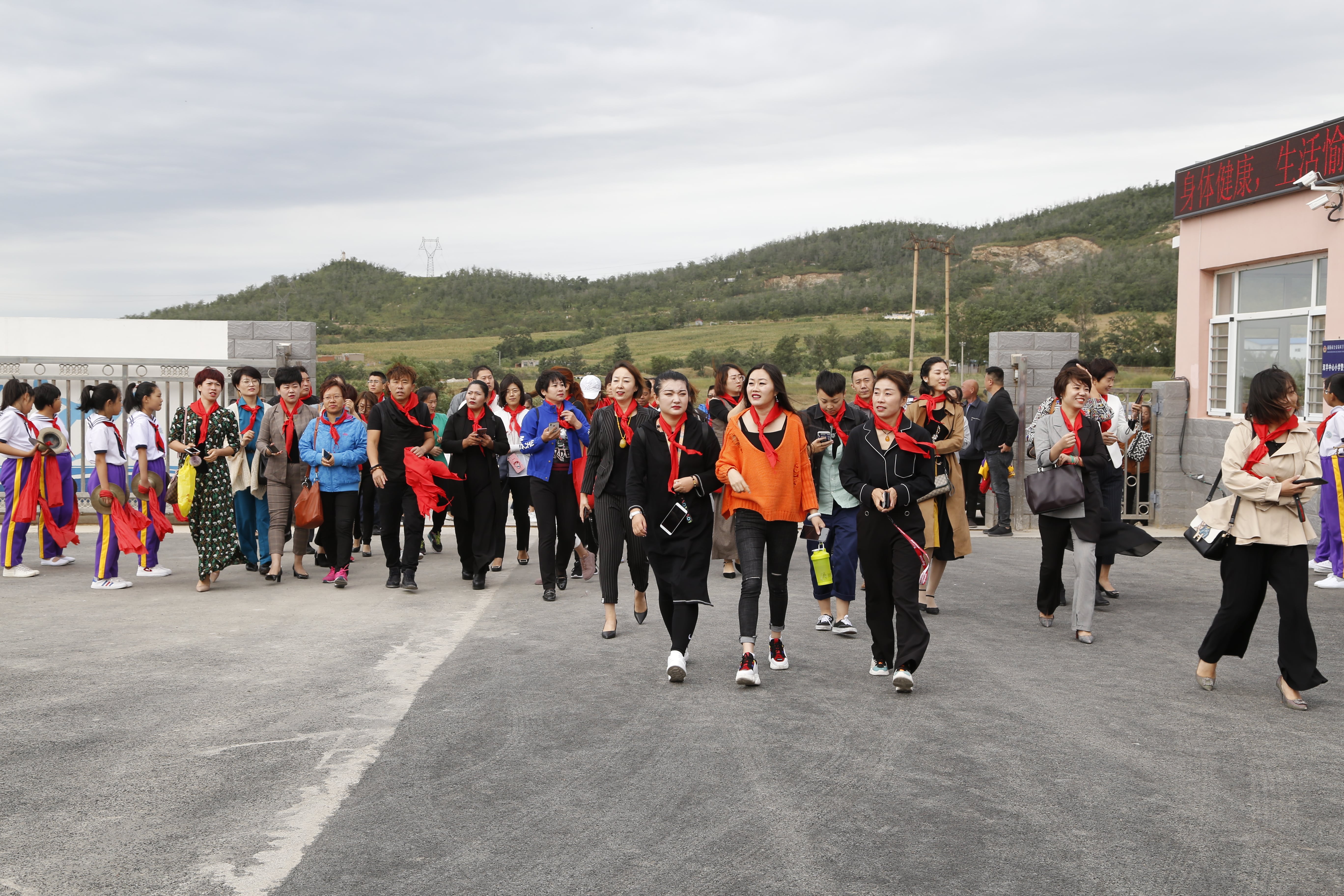 第163所 凌海市双羊镇爱游戏·体育-爱游戏(中国)
孙翔宇小学 第163所 凌海市双羊镇爱游戏·体育-爱游戏(中国)
孙翔宇小学