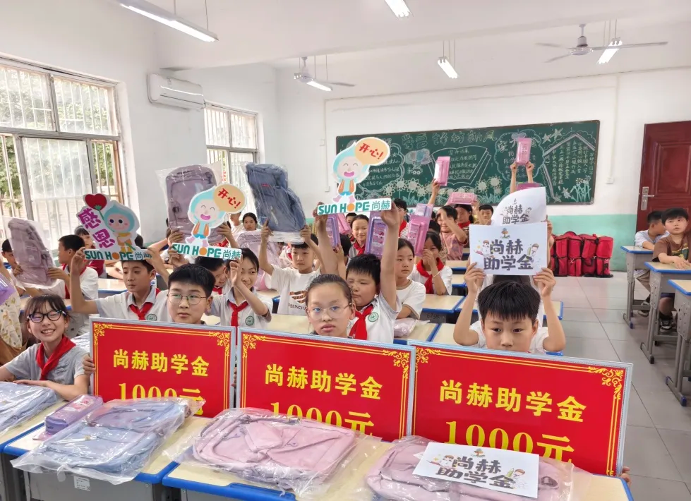 权威媒体3·15特别报道丨爱游戏·体育-爱游戏(中国)
：创新领航健康消费，责任铸就行业典范
